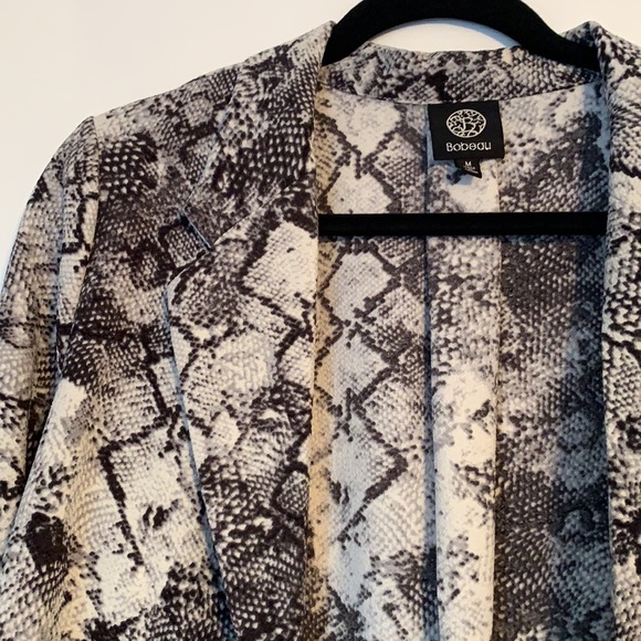 Snake Print Blazer - Picture 7 of 7